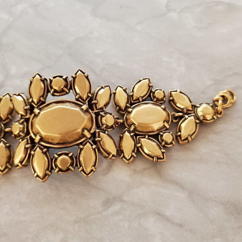 💖💖 J. Crew Garden Leaf Bracelet Gold Antiqued 💖💖 - Picture 4 of 10